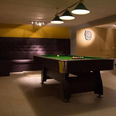 Fuer 9 Personenund 1 Kind In Durbuy, Wallonie Provinz Luxeburg * Durbuy